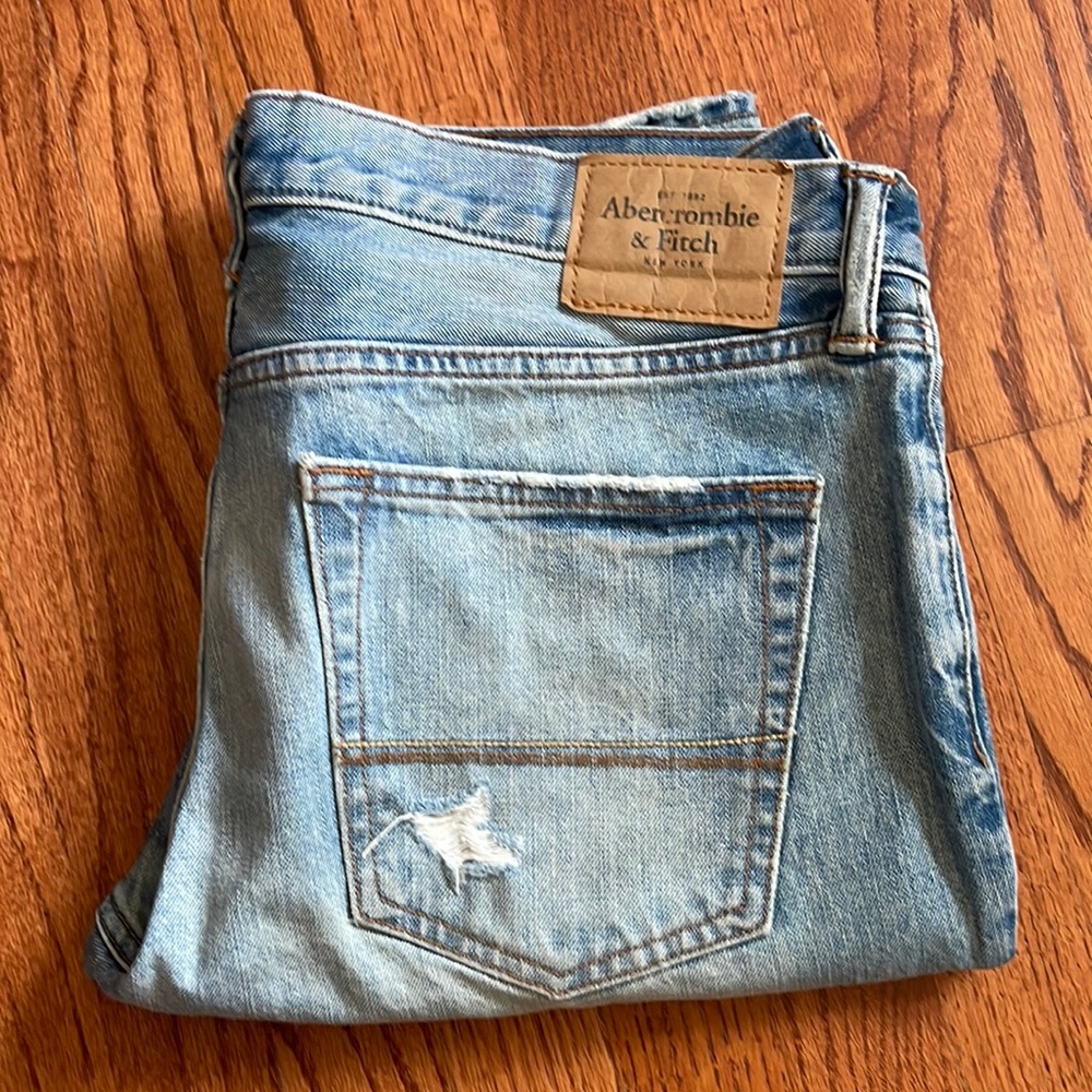 Abercrombie & Fitch Mens Destroyed Jeans